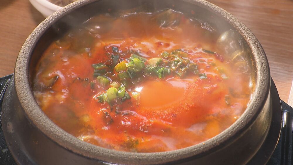 画像：旨辛スープとぷるぷる豆腐のスンドゥブ「オンマソン 光店」