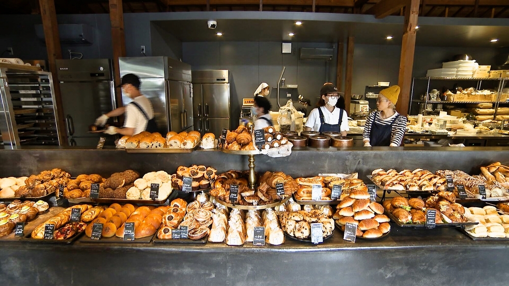 画像：パンとおにぎりの”二刀流”で大人気！　山陽小野田市「粉と米」