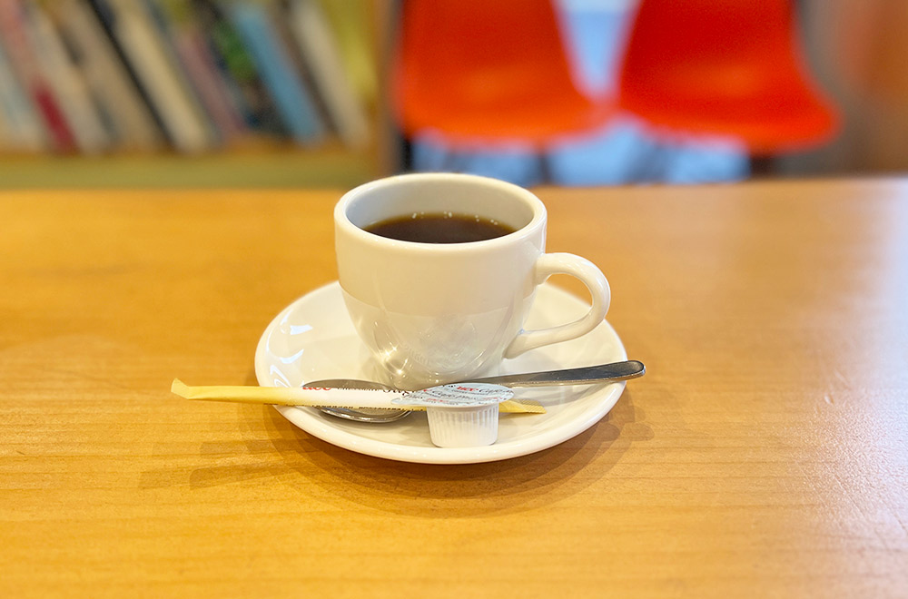 魅惑の味！塩スイーツが食べられる市役所併設のカフェ| 周南市Orange Cafeの牛島の塩焙煎コーヒー