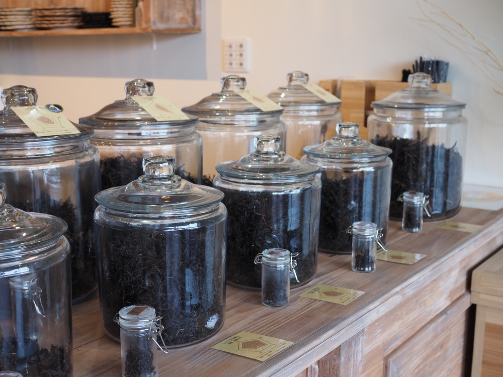画像：繊細なこだわり紅茶でほっと一息「畑からつくる紅茶カフェ　霞」