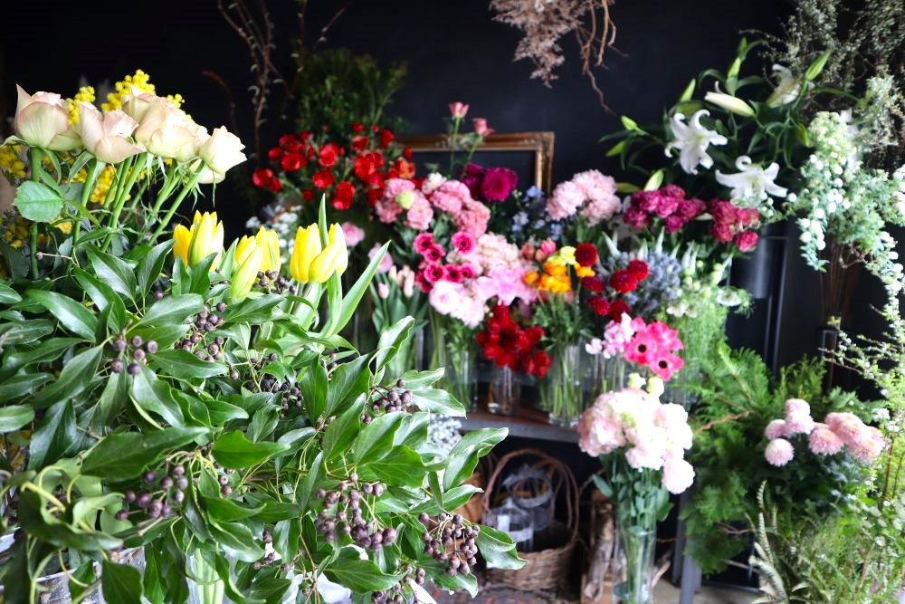 画像：大人エレガントな空間で花選びを　宇部市「WreatH」