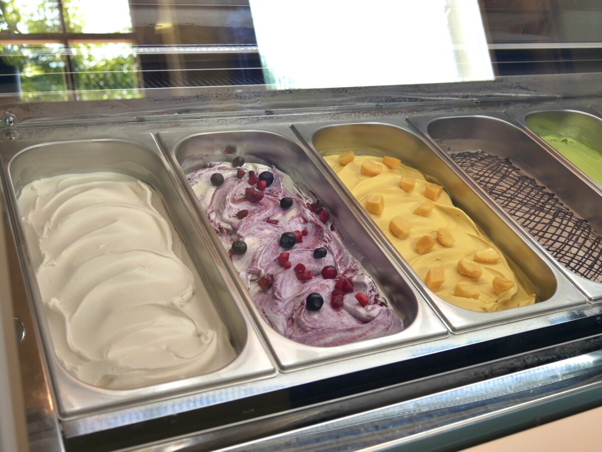 iiiro gelatoのショーケース