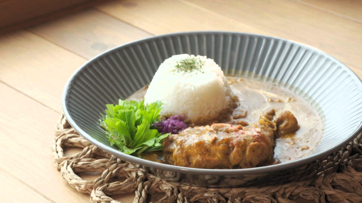 画像:海風とスパイスが織りなす、絶景トレーラーカフェ 下関市「Banksia Cafe」