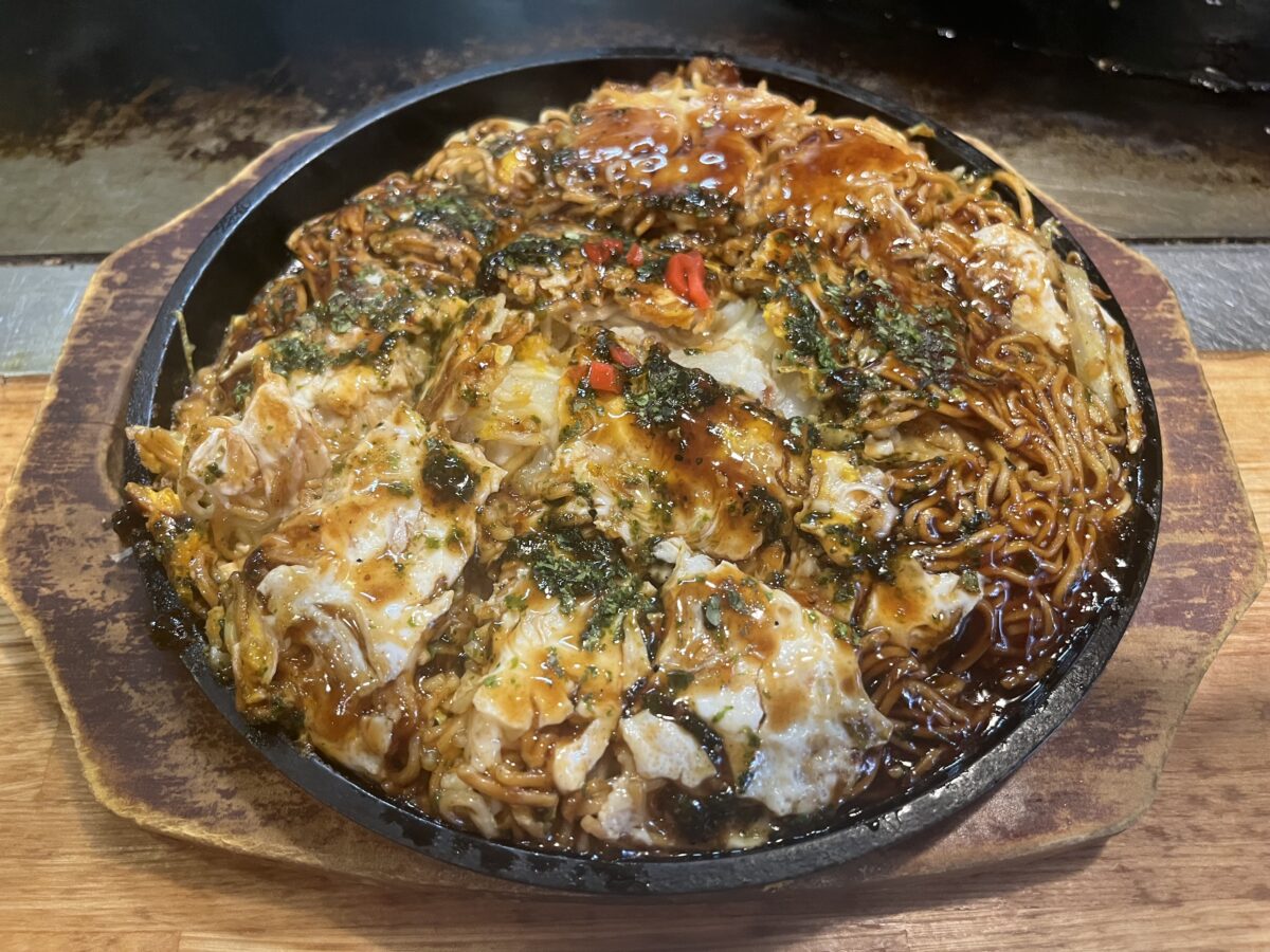 画像：創業32年、お好み焼き屋店主が貫く味と笑顔　下関市「広島お好み焼き 弘々家」