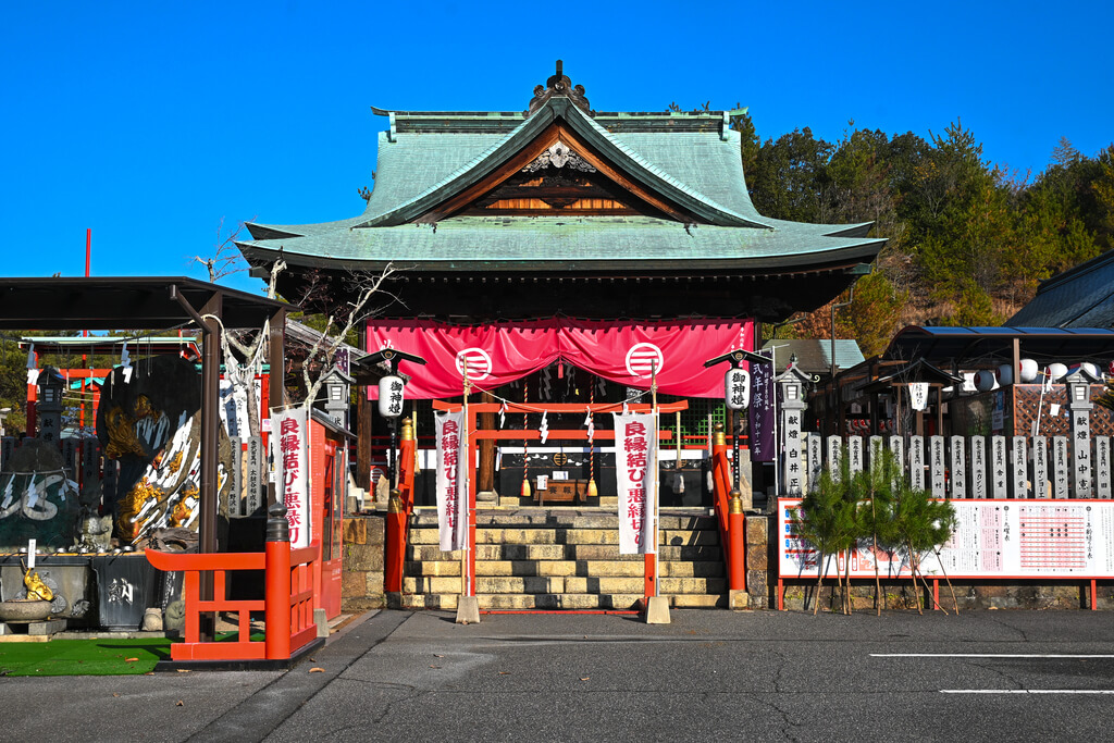 【2026年】山口県東部のおすすめ神社11選｜元旦から行ける初詣スポットまとめ　岩国市　白崎八幡宮