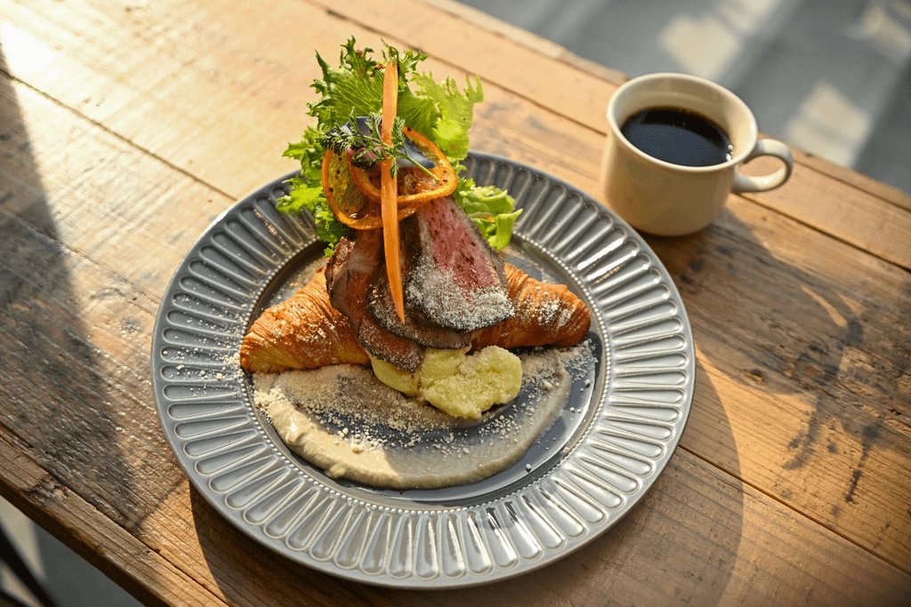 画像：中南米“産地買付け”の一杯と、おしゃれランチが両方叶う　 周南市「ミルトンコーヒーロースタリー 児玉町本店」