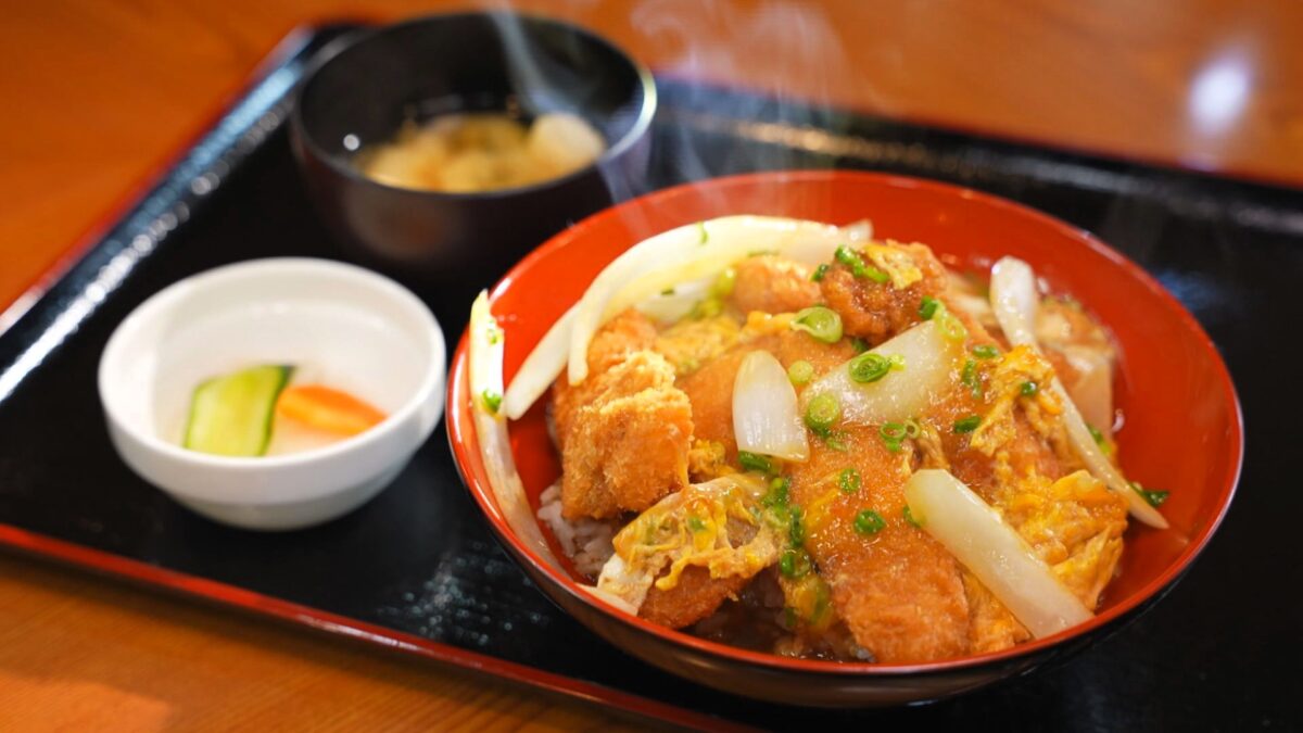 画像:美味しいものはやっぱり茶色!専門店が辿り着いた、究極の二大定食 宇部市「トンスケ」