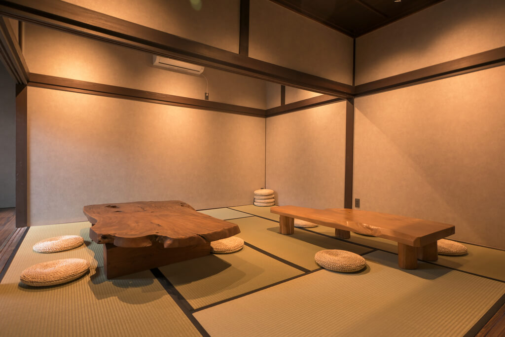 錦帯橋から徒歩約1分の場所にオープンしたカフェとうどん店 岩国市「錦帯べーす。」と「西山水軍総本陣」