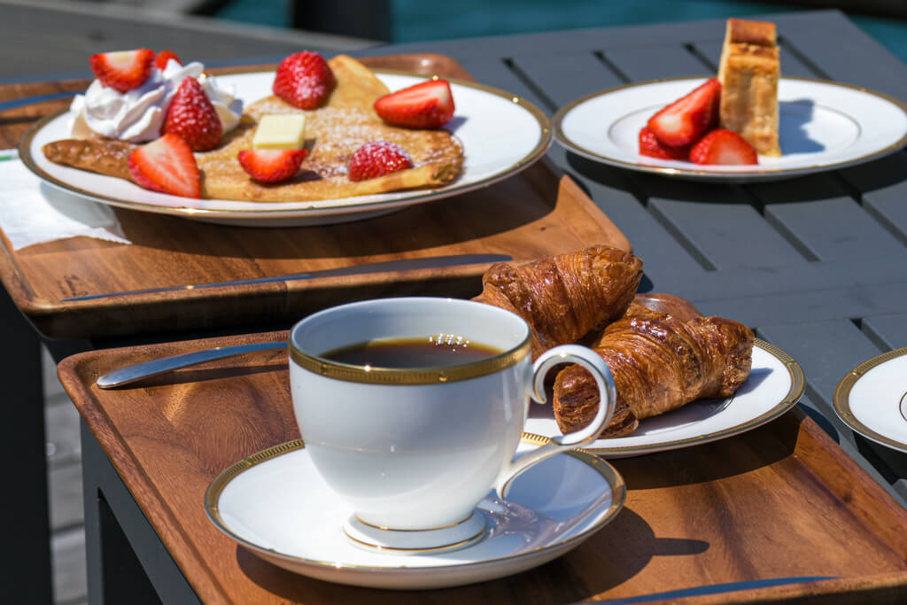 瀬戸内海を眺めながら焼きたてパンとスイーツを楽しむ 周南市「YUNAGI Cafe（ユウナギ カフェ）」