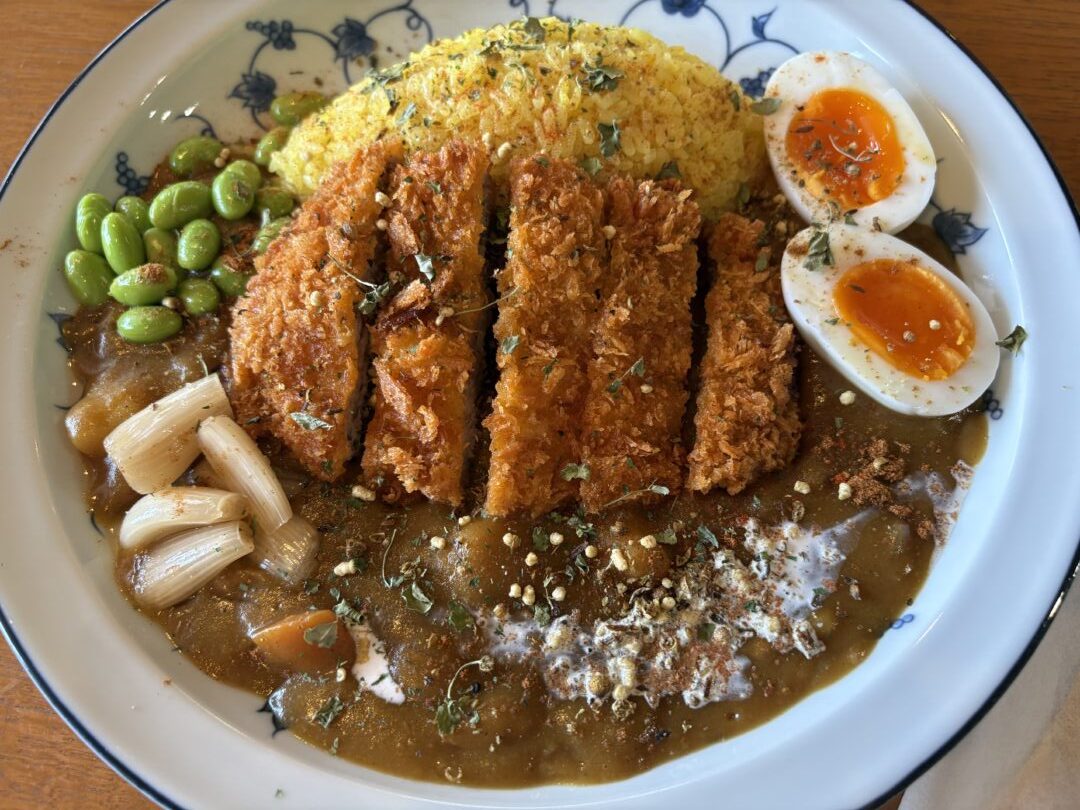 画像：おいしいカレーがやさしさをつなぐ　岩国市「ペイカレー」